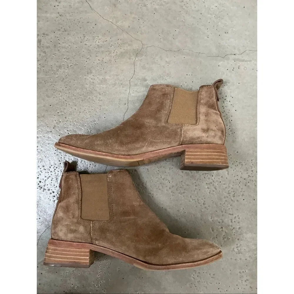 Tory Burch Chelsea Casual 35MM Suede Bootie | Tan in 7.5